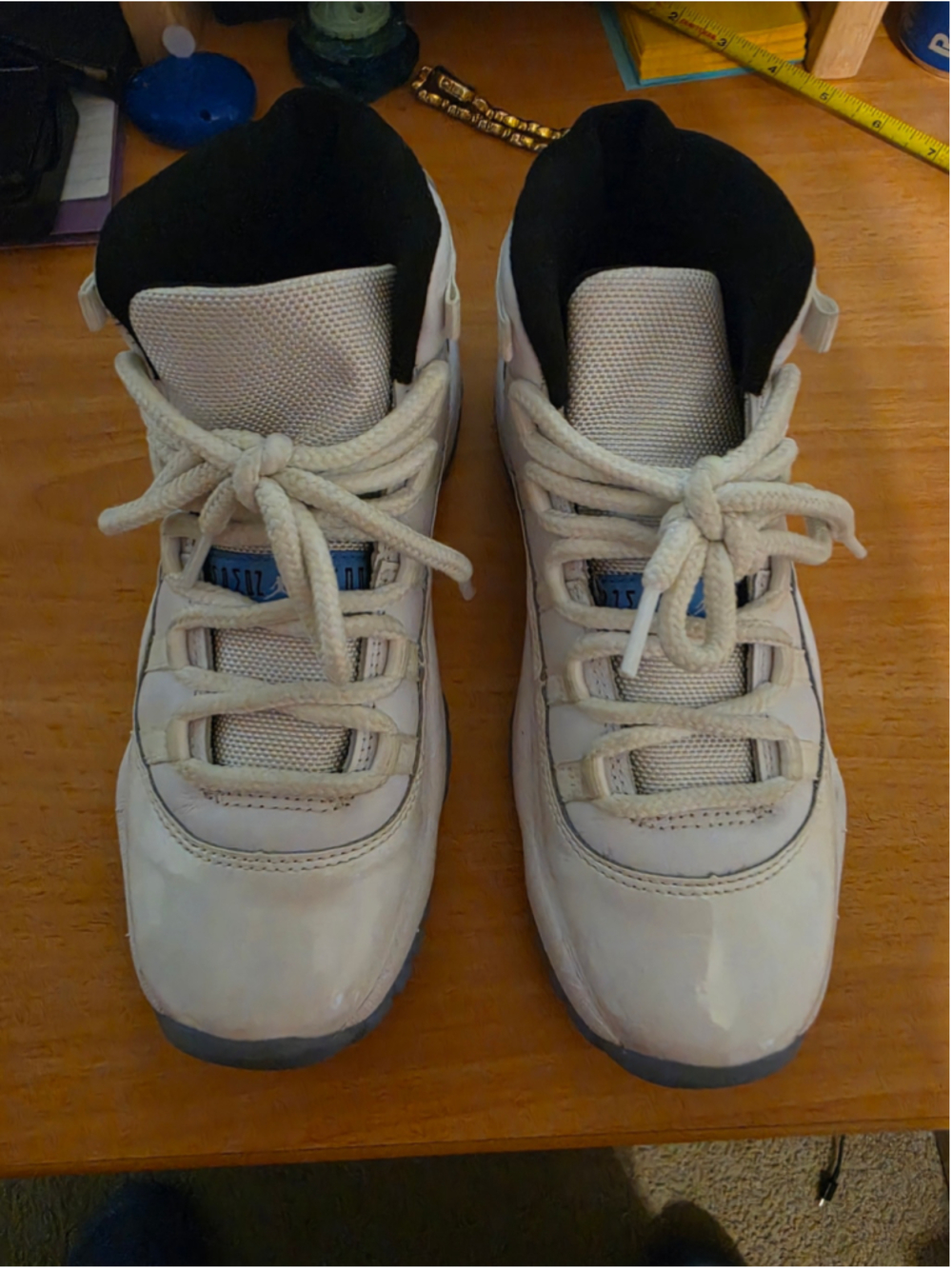 Air Jordan 11 Retro GS Legend Blue Columbia 24 Size 5Y Used Excellent condition